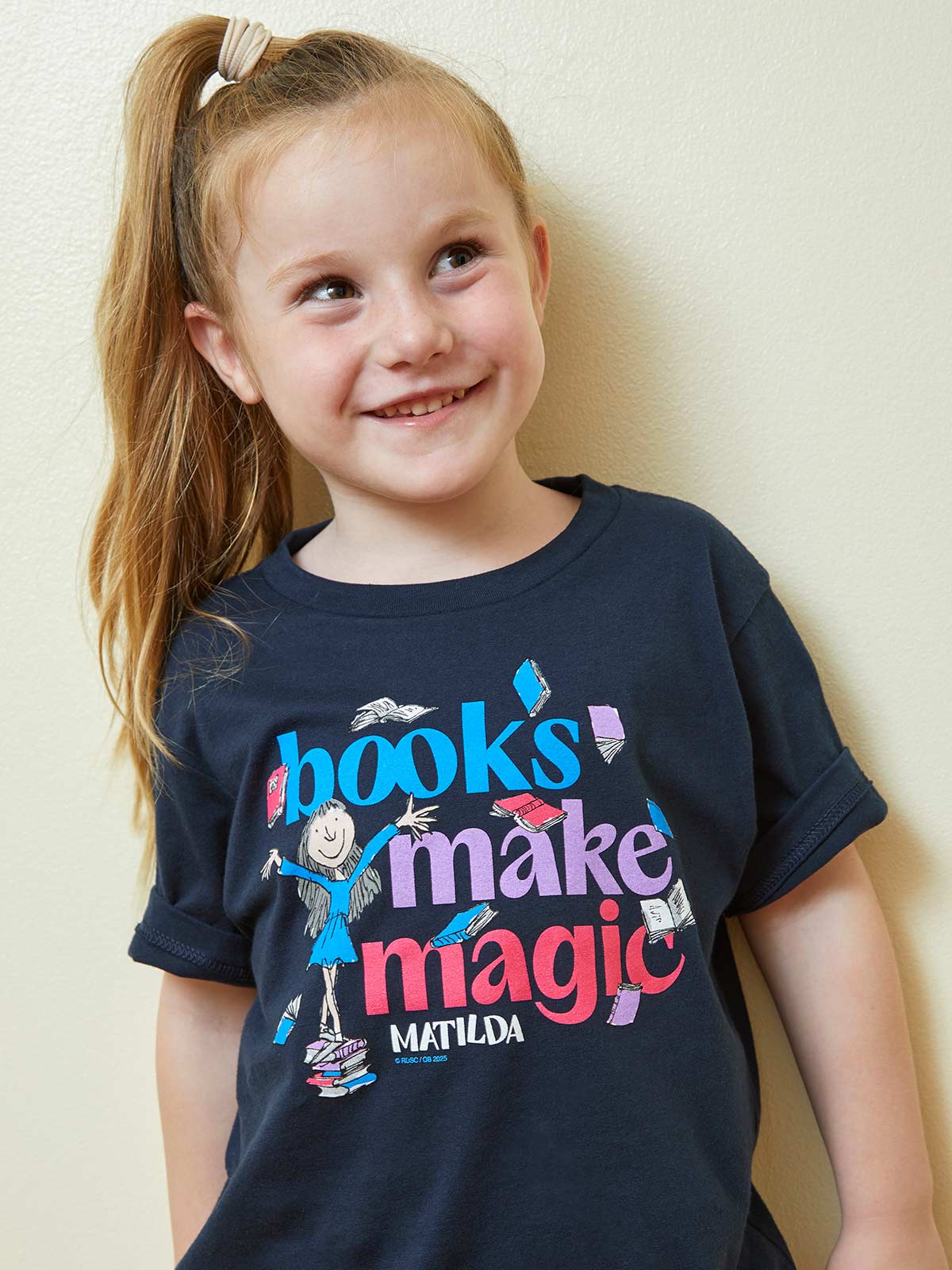 Matilda: Books Make Magic Kids' T-Shirt - Image 2