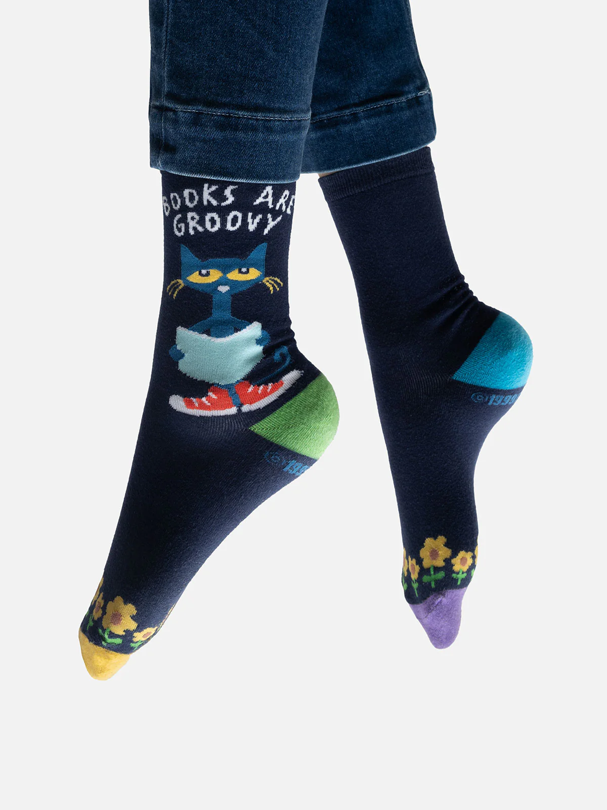 Pete the Cat - Books Are Groovy socks - Image 2