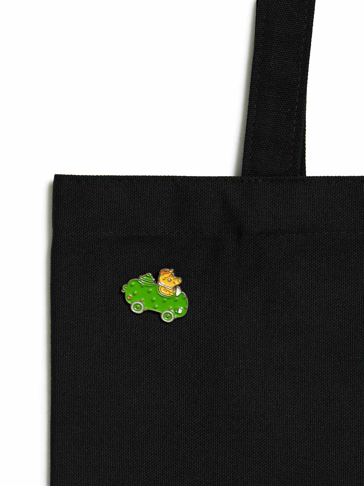 Richard Scarry: Pickle Car enamel pin - Image 2